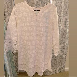 Three piece white shalwar kameez. Stunning. Size S